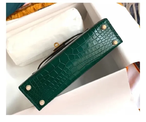 Hermès Mini Kelly II Black Crocodile Leather with Gold Hardware Handbag - 26