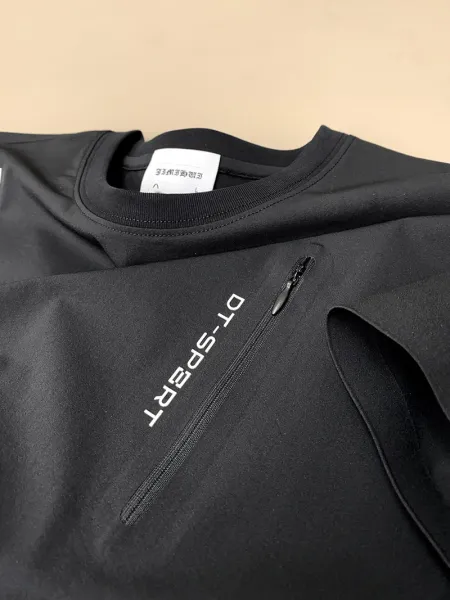 Design Dr. Sport Zip Pocket Performance T-Shirt Black Tops.t Shirts - 7