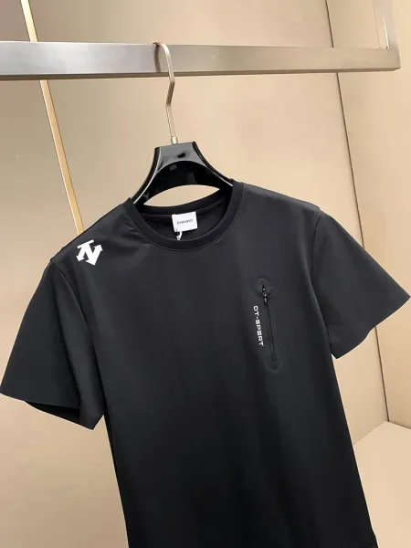Design Dr. Sport Zip Pocket Performance T-Shirt Black Tops.t Shirts - 21