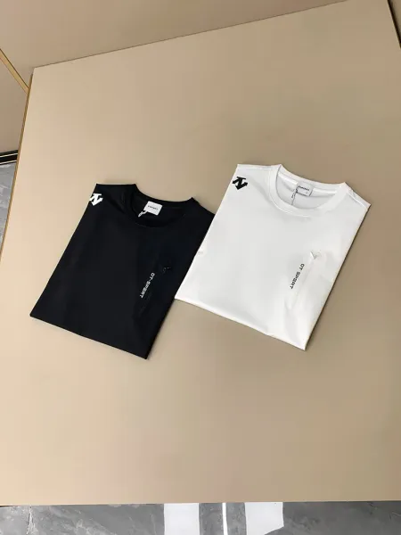 Design Dr. Sport Zip Pocket Performance T-Shirt Black Tops.t Shirts - 11