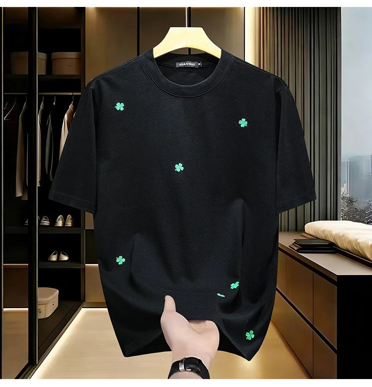 Design SHANBAO Clover Embroidered White T-Shirt T-Shirts - 6