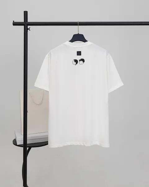 Design 'Tourist vs. Artist' Oversized Graphic T-Shirt White - 45