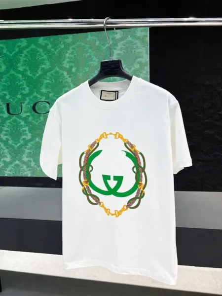 Gucci x Sanrio Hello Kitty Banana Print Cream T-Shirt - 9