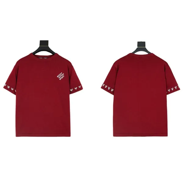 Design Minimalist Logo Tee Burgundy T-Shirt - 1