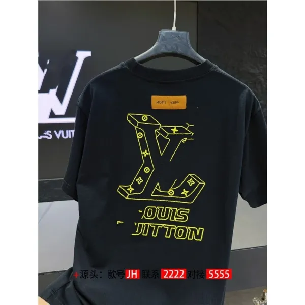 Design Louis Vuitton LV Monogram Outline T-Shirt Black T-Shirts - 1