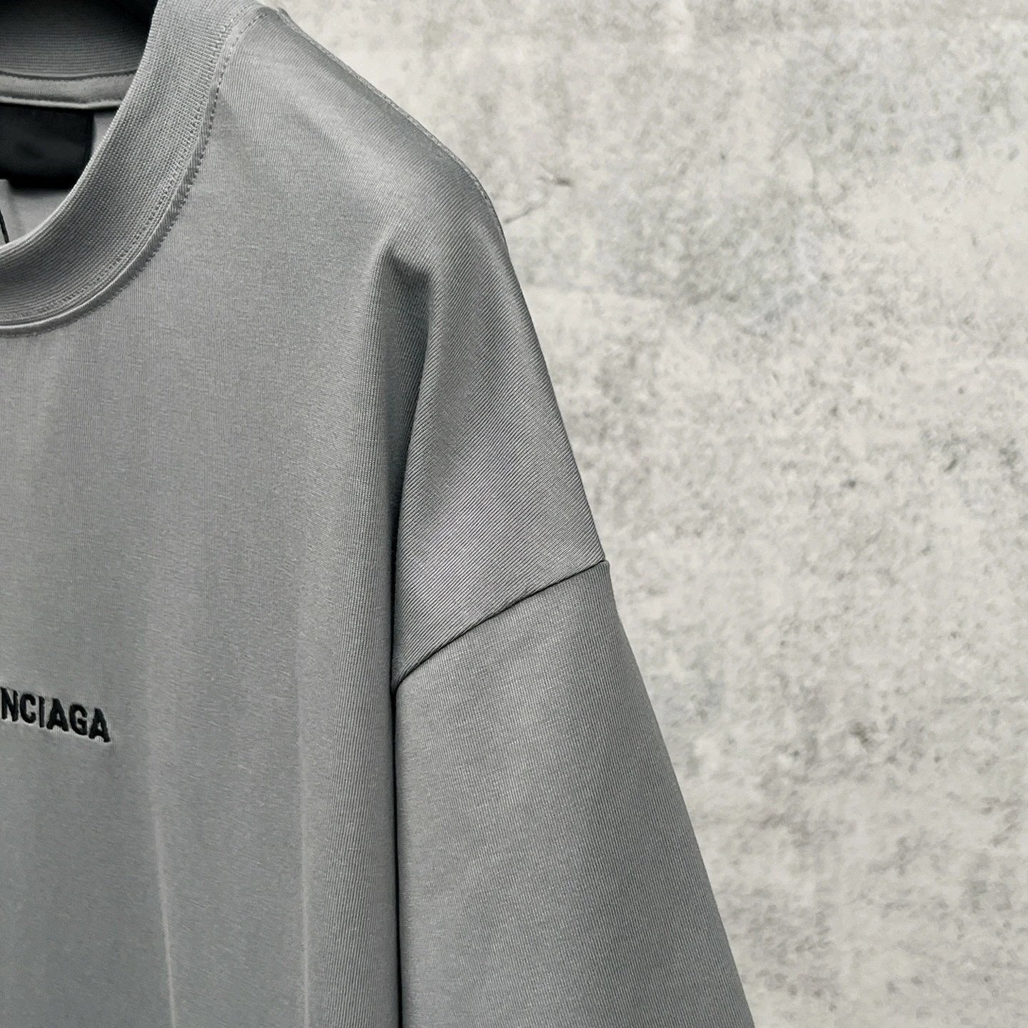 Balenciaga Logo Embroidered Off-White T-Shirt - 6