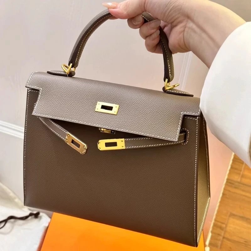 Hermès Kelly 25cm Etoupe Epsom Leather Gold Hardware Handbag