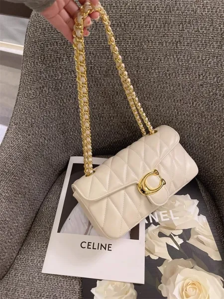 Design Pearl-Embellished Quilted Chain Shoulder Bag White - 11
