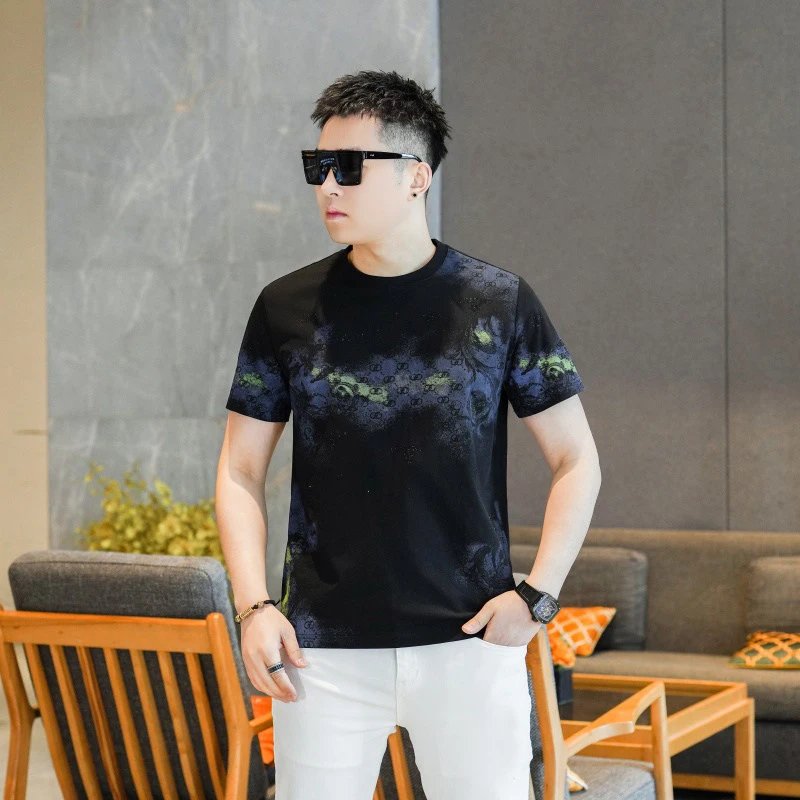Design Graphic Print Black T-Shirt with Floral Pattern and White Embroidered Pants - 2