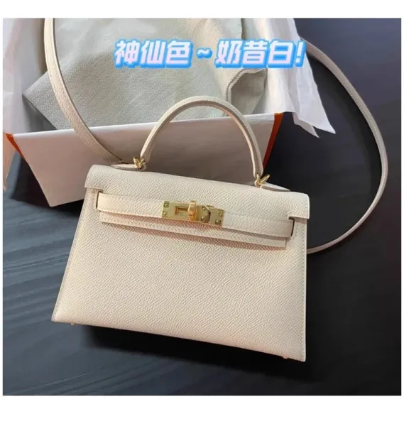 Hermès Kelly 25cm Epsom Black Gold Hardware Handbag - 21