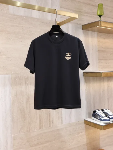 Design Crown Bee Embroidered Black T-Shirt - 14
