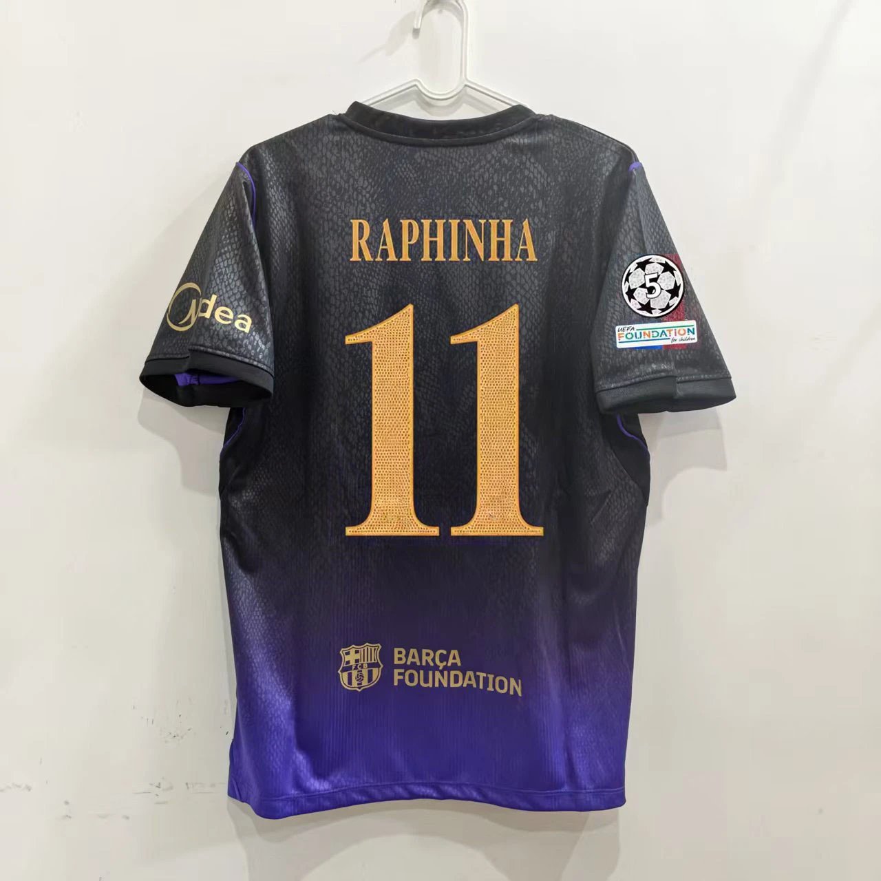 FC Barcelona Raphinha #11 Third Jersey Purple Gradient - 15