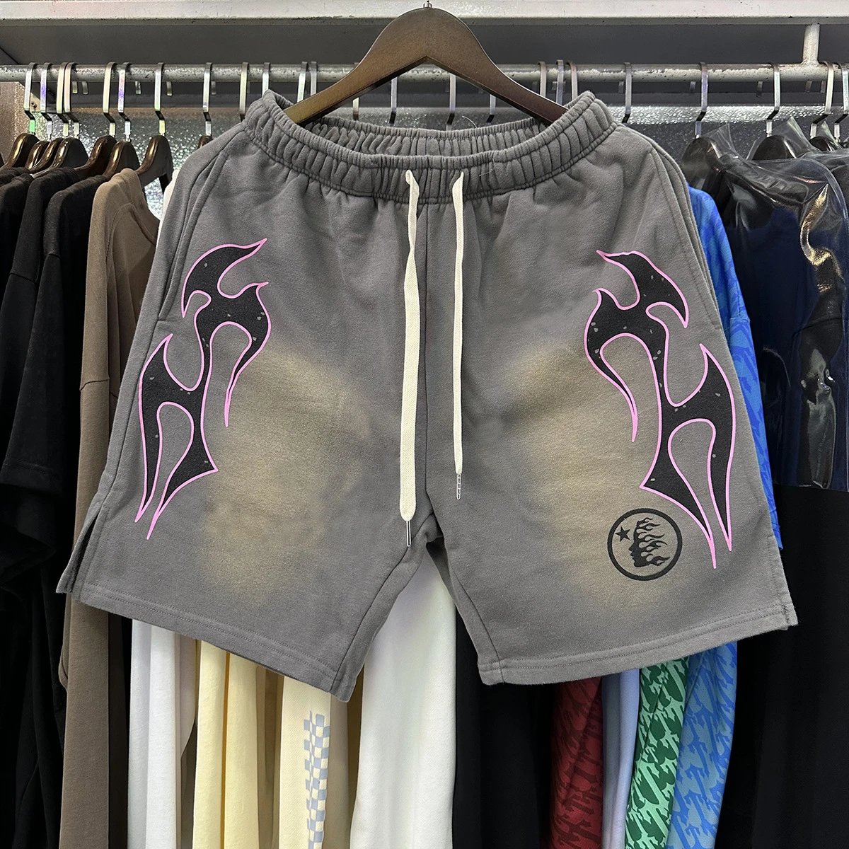 Hellstar Skull Flame Graphic Shorts Black - 18