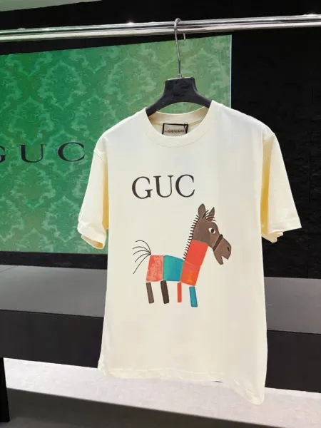 Gucci x Sanrio Hello Kitty Banana Print Cream T-Shirt - 8