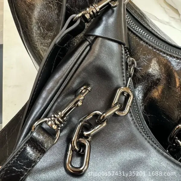 Design Crescent Moon Shoulder Bag Black Leather - 7