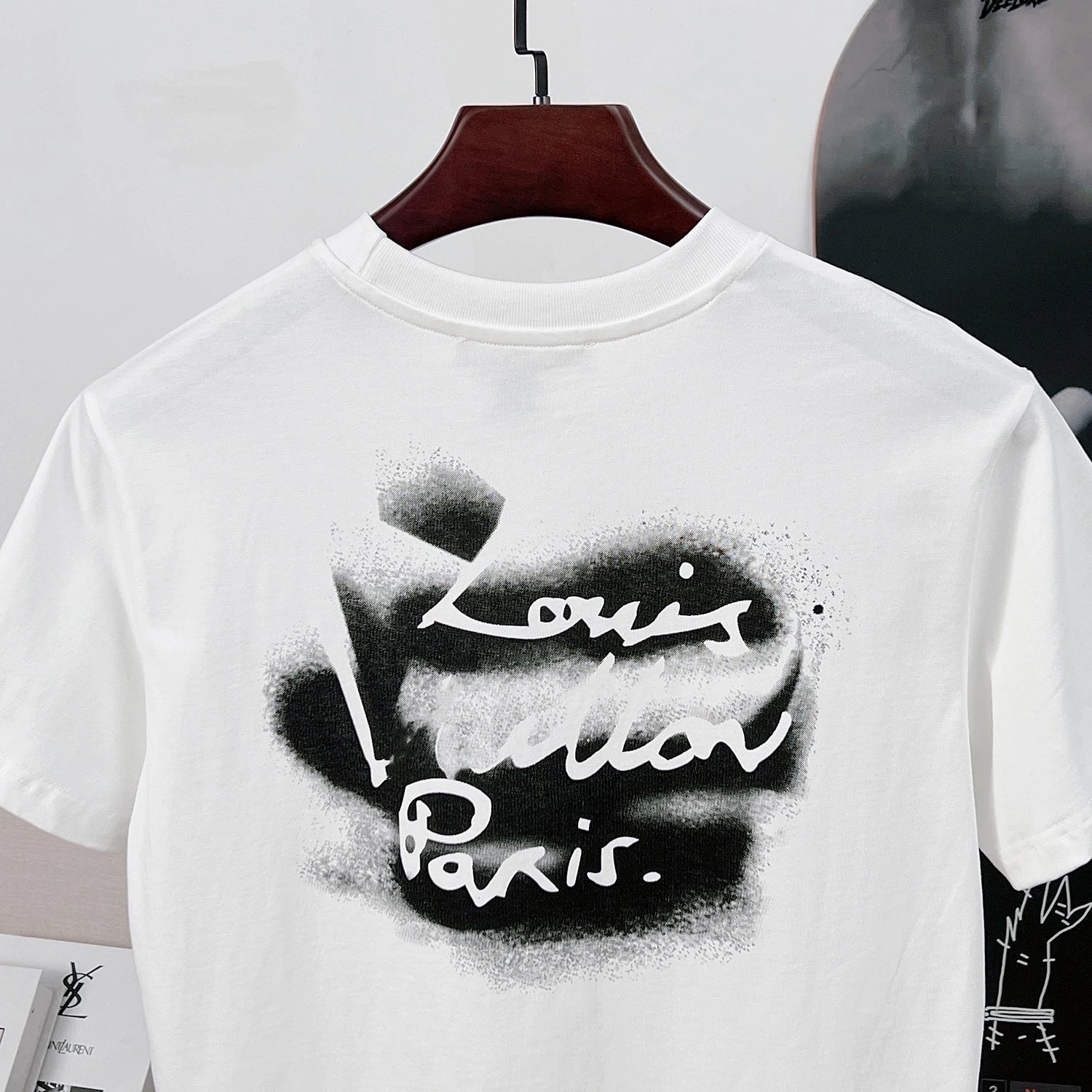 Louis Vuitton Spray Paint Paris T-Shirt White Tops.t Shirts - 10