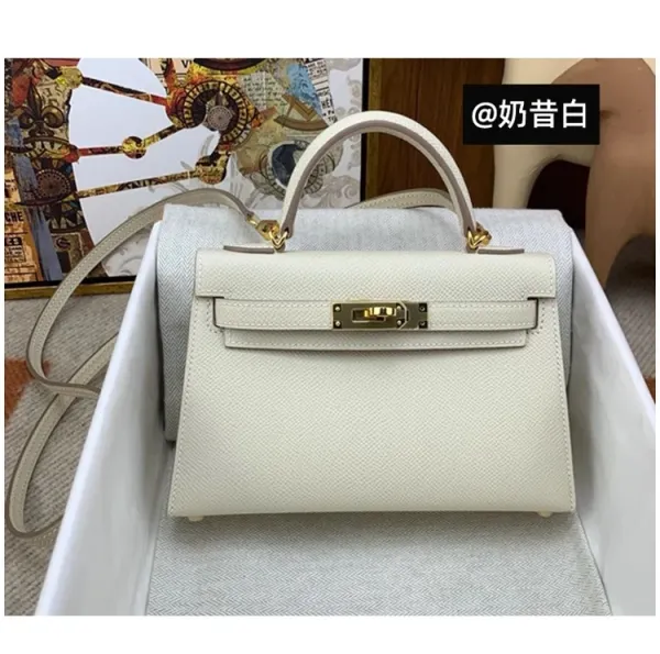 Hermès Kelly 25cm Epsom Black Gold Hardware Handbag - 28