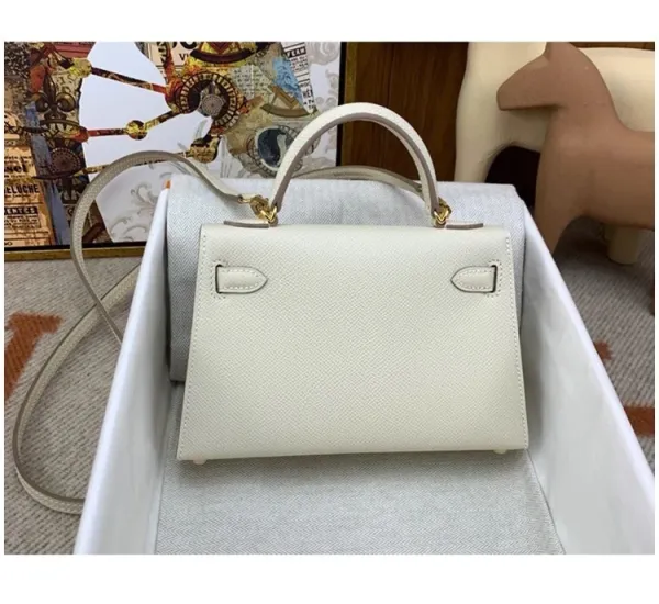Hermès Kelly 25cm Epsom Black Gold Hardware Handbag - 29