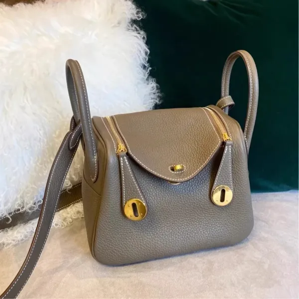 Hermès Mini Lindy Bag Gris Tourterelle Togo Leather Handbag - 1
