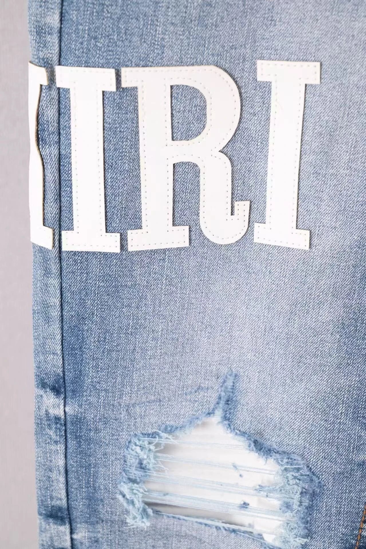 Amiri Distressed Logo Jeans Light Wash Blue - 5