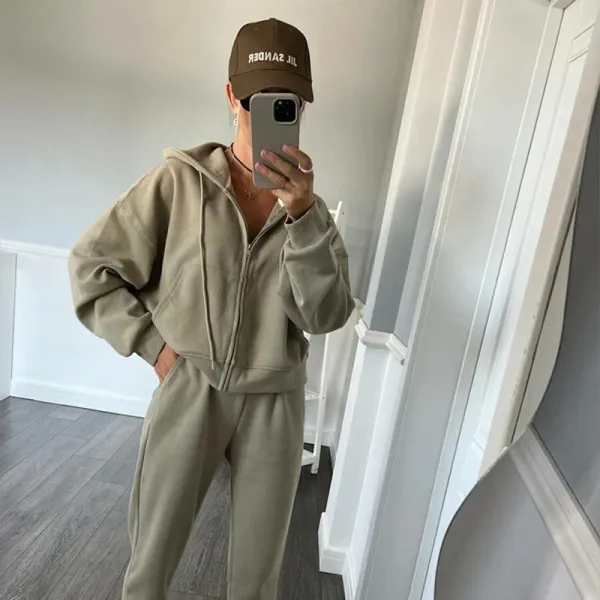 Design Oversized Zip-Up Hoodie and Sweatpants Set in Olive Beige - 1