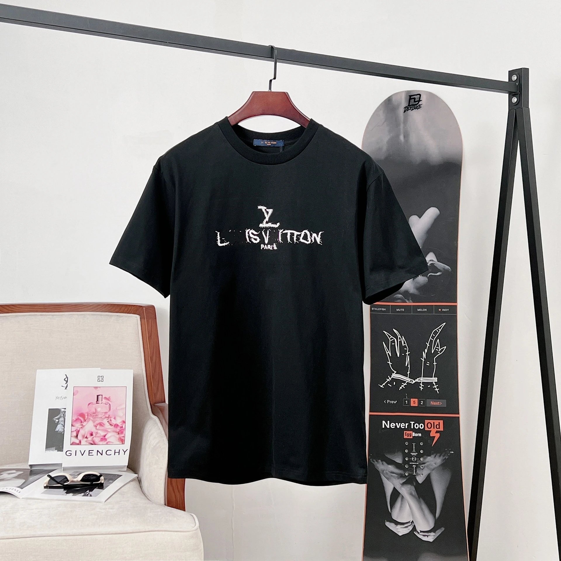 Louis Vuitton Distressed LV Logo Black T-Shirt - 4