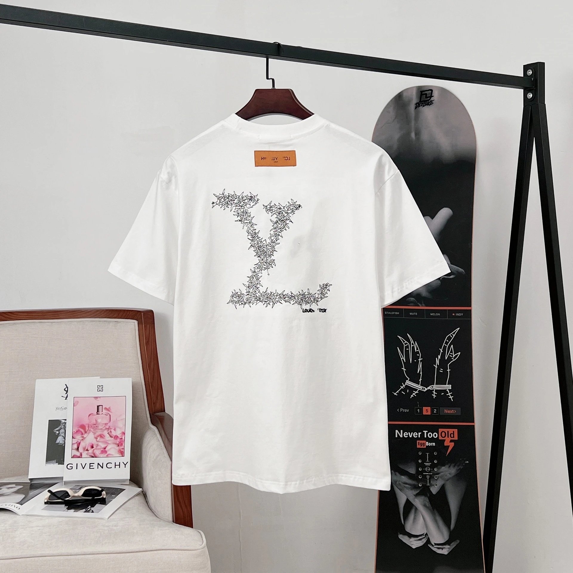Louis Vuitton Distressed LV Logo Black T-Shirt - 7