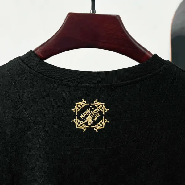 Louis Vuitton Graphic Logo Black T-Shirt - 10
