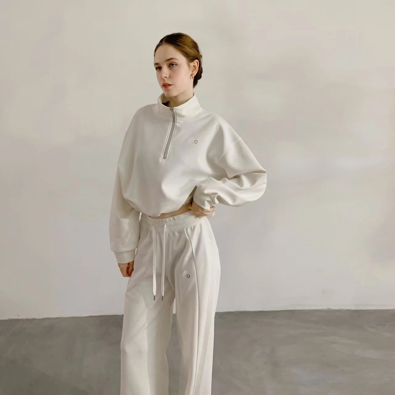 Design Half-Zip Pullover Top and Wide-Leg Sweatpants Set Black - 7