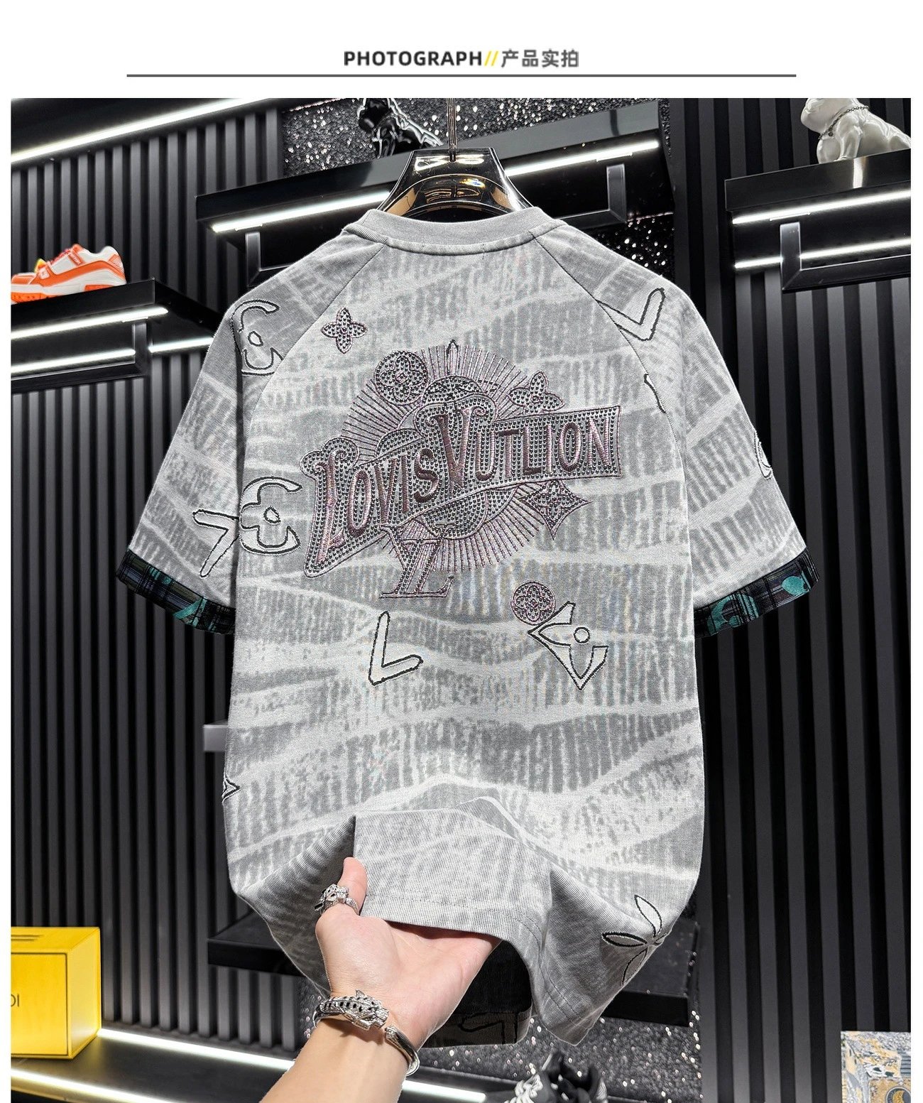 Louis Vuitton Graphic Embroidered Raglan T-Shirt Gray - 7