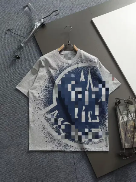Design Pixelated Logo Spray Paint T-Shirt Gray - 1