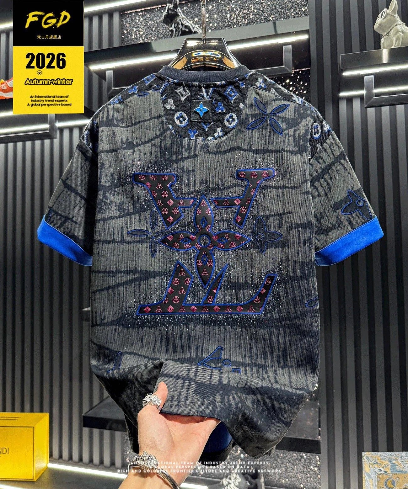 Louis Vuitton Monogram Graffiti Print T-Shirt Black Blue Multicolor - 2
