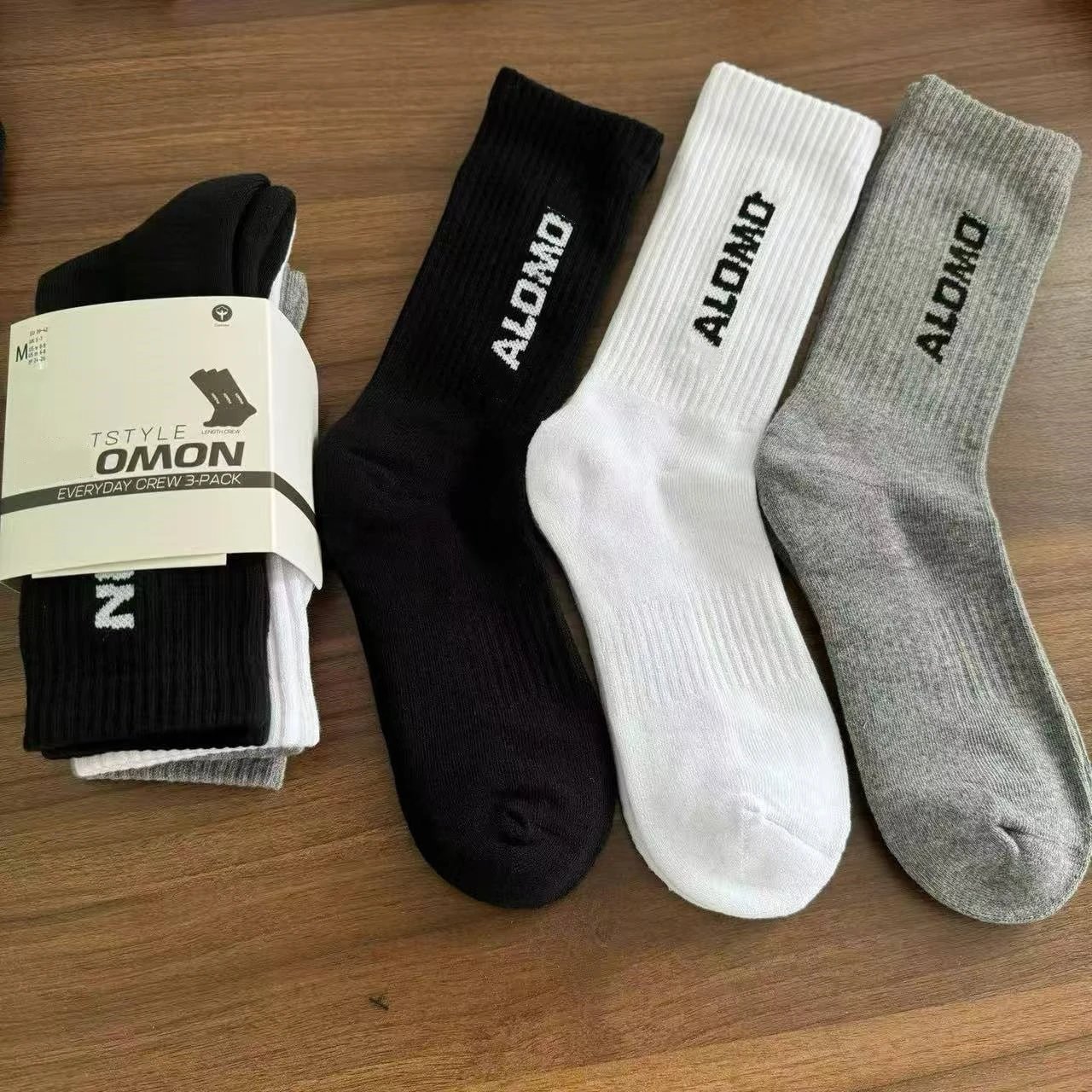 Design ALOMO T-Style Crew Socks 3-Pack Black White Gray Socks - 1
