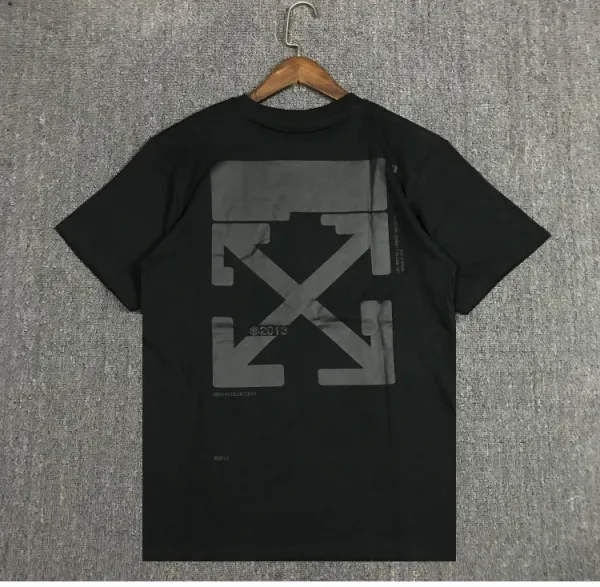 Off-White Arrow Print Black T-Shirt - 1