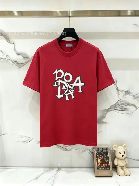 Design POA Graphic Print Red T-Shirt - 1