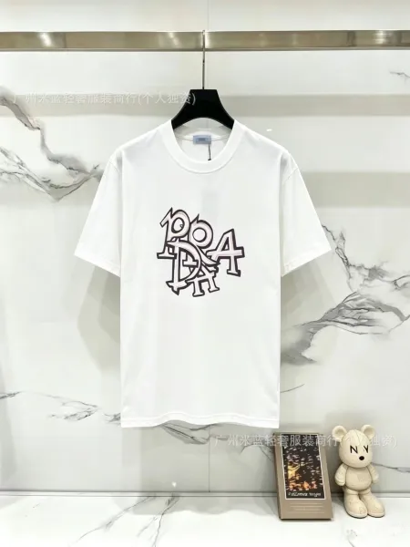 Design Graphic Logo Print White T-Shirt - 1