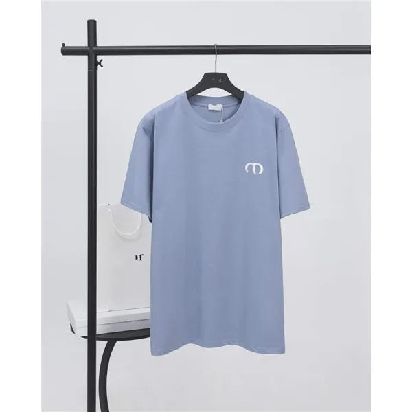 Design Minimal Logo T-Shirt Light Blue - 1