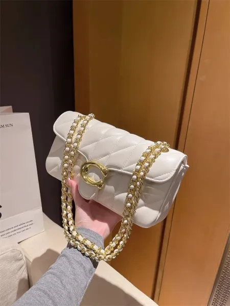 Design Pearl-Embellished Quilted Chain Shoulder Bag White - 1