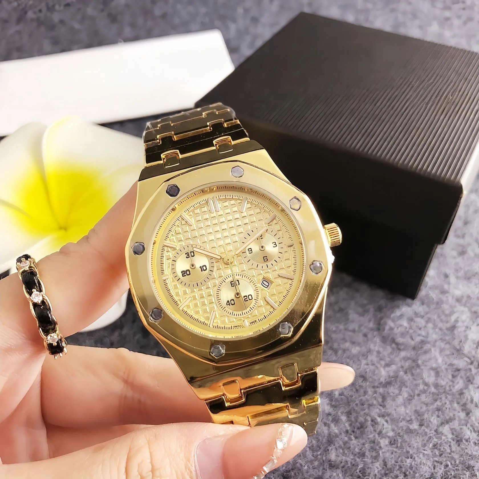 Audemars Piguet Royal Oak Chronograph Gray Dial Steel Watch Watches - 4
