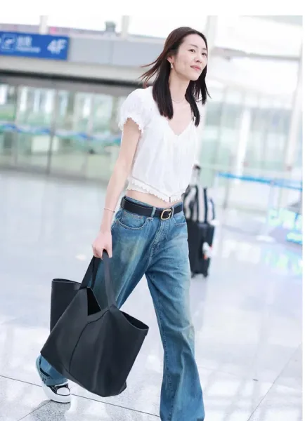 Balenciaga Everyday Tote Black Leather Tote Bag - 12
