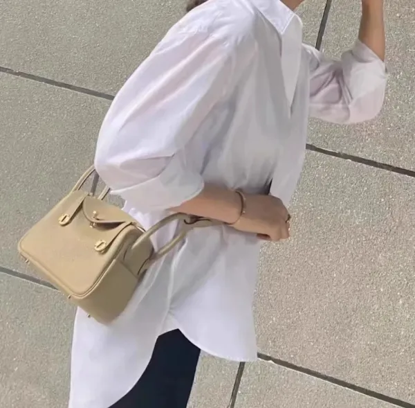 Hermès Lindy Bag 30 in Gris Tourterelle Shoulder Bag - 16