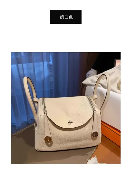 Hermès Lindy Bag 30 in Gris Tourterelle Shoulder Bag - 24