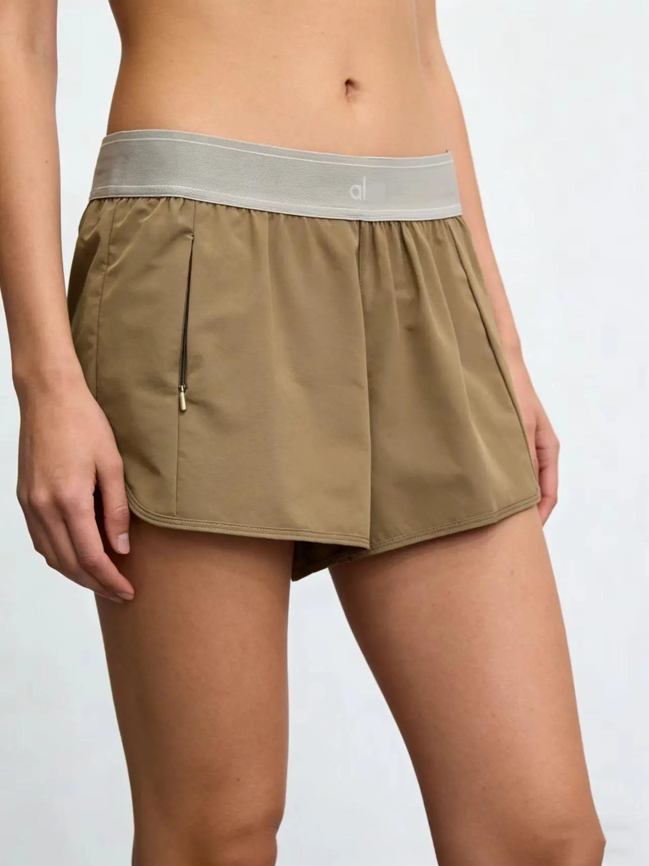 Alo Yoga Run Short Gray Shorts - 6