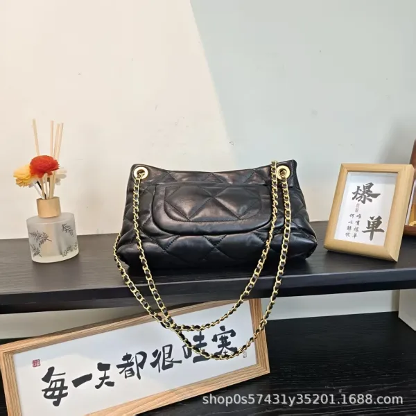 Chanel 22 Bag Black Quilted Leather Chain Shoulder Bag - 3