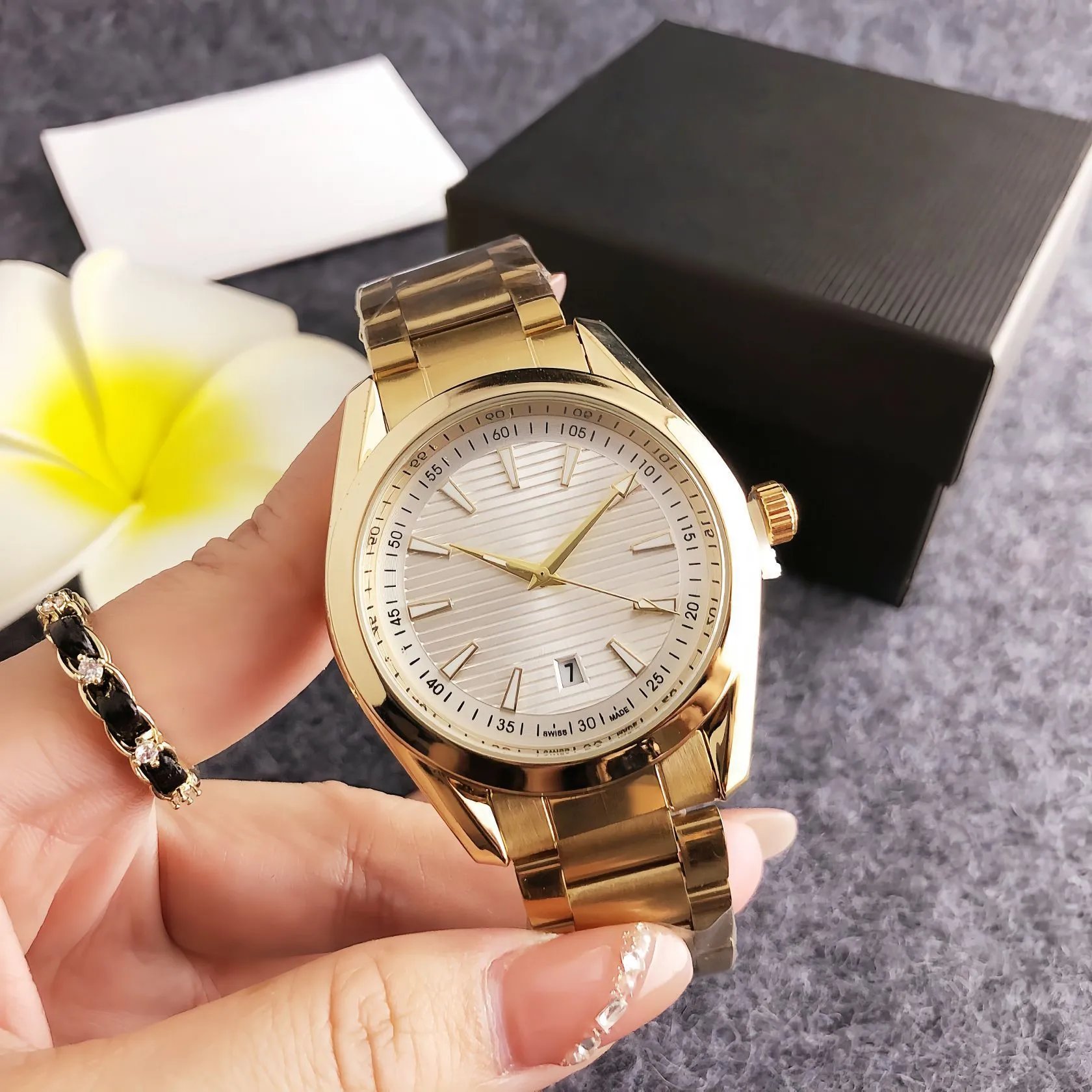 Design Stainless Steel Chronograph Watch Black Dial Silver Bracelet Watches - 10
