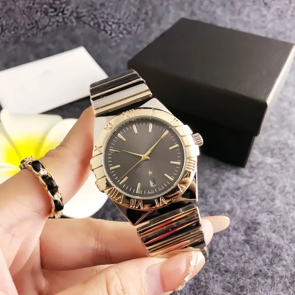 Design Octagonal Gold-Tone Quartz Watch with Black Dial and Roman Numeral Bezel Watches - 1