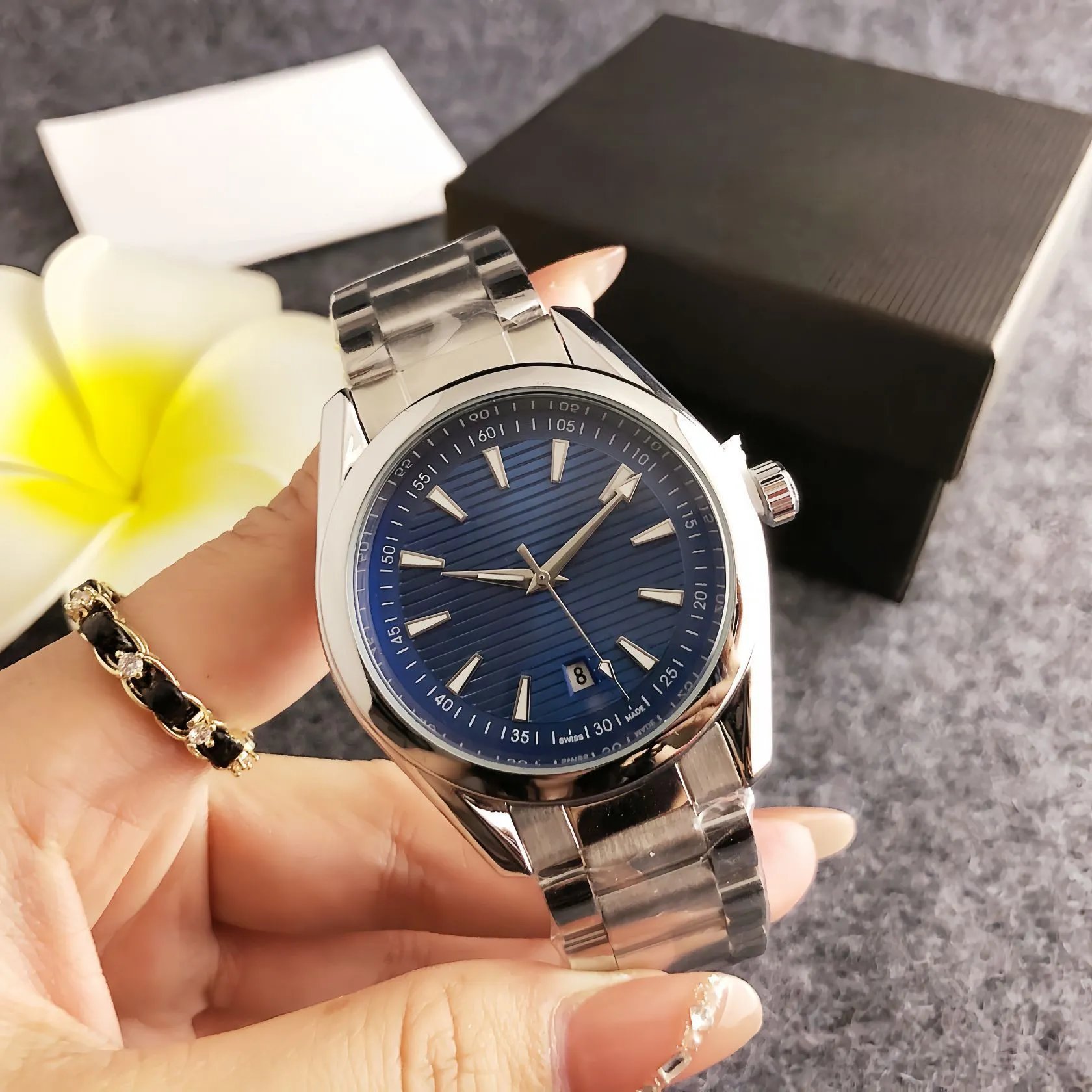 Design Stainless Steel Chronograph Watch Black Dial Silver Bracelet Watches - 7