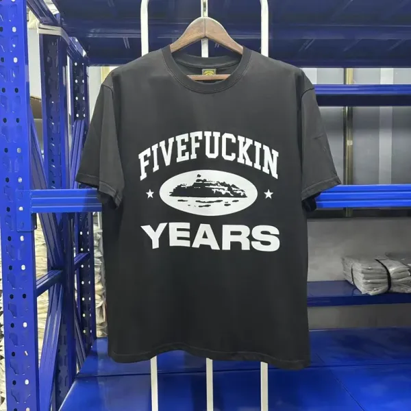 Design Fivefuckin Years Graphic T-Shirt Black - 1