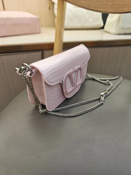 Valentino Garavani VLogo Small Chain Bag Black - 8