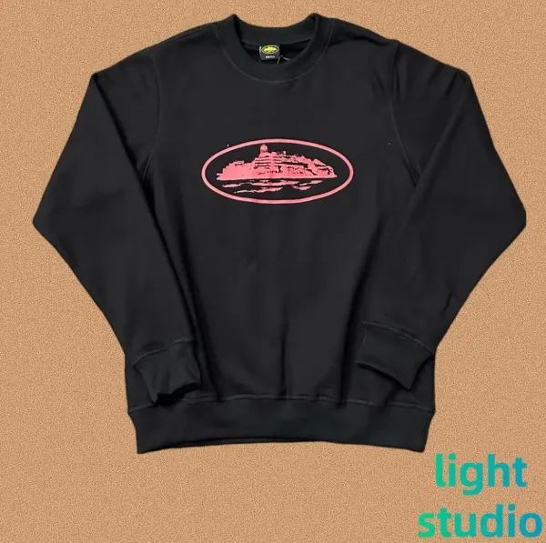Design Oval Castle Print Black Crewneck Sweatshirt Hoodie - 1